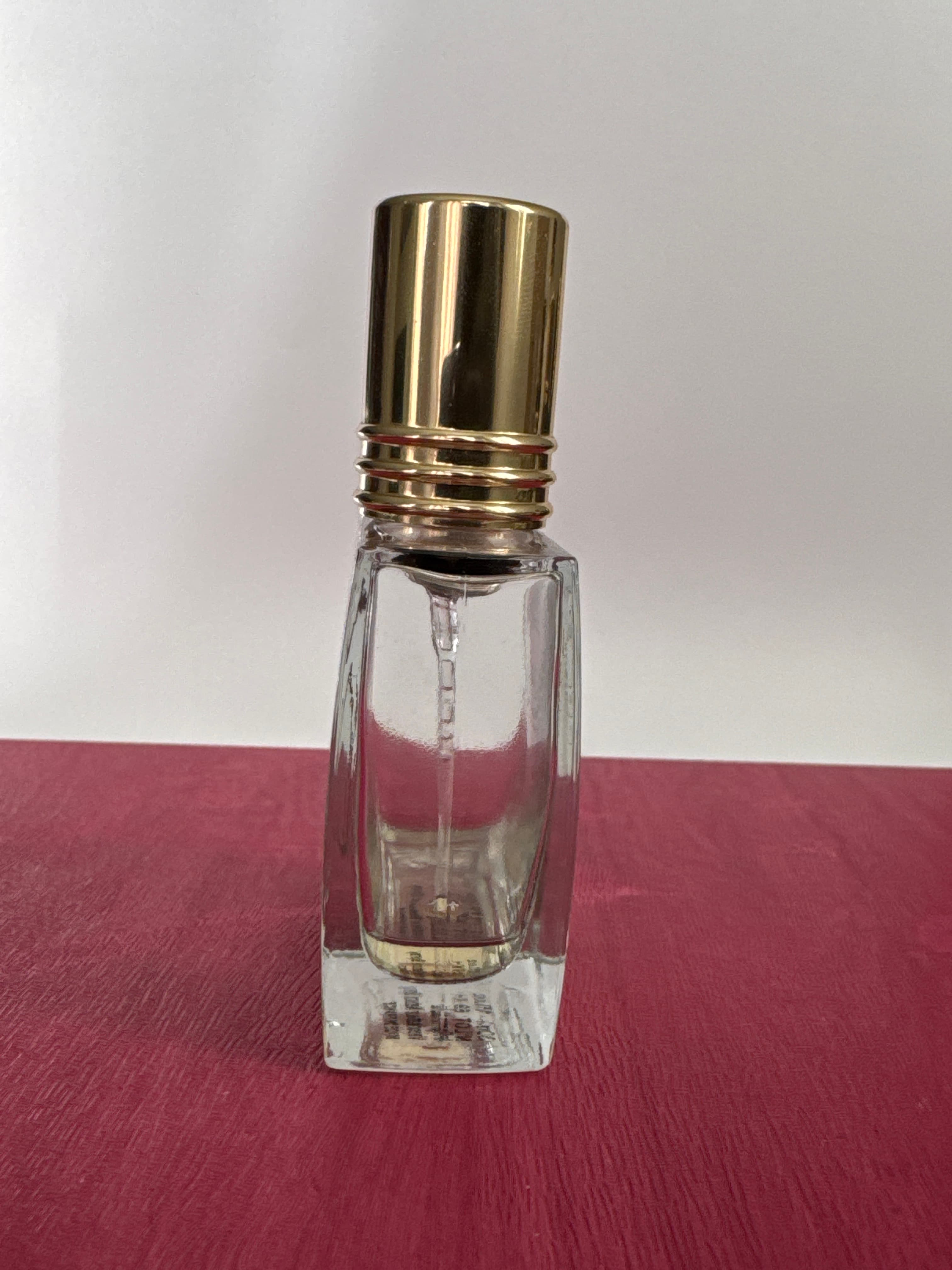 Nicolaï – Amber Oud